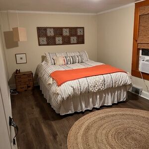 Beautiful embroidered Duvet Cover and Pillow Shams